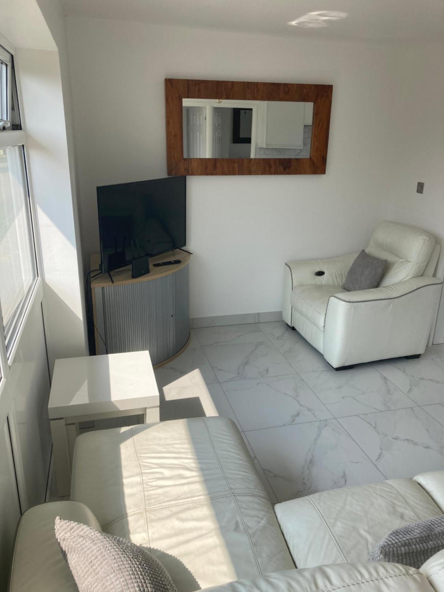 2 Bed Chalet Romney Sands Greatstone エクステリア 写真