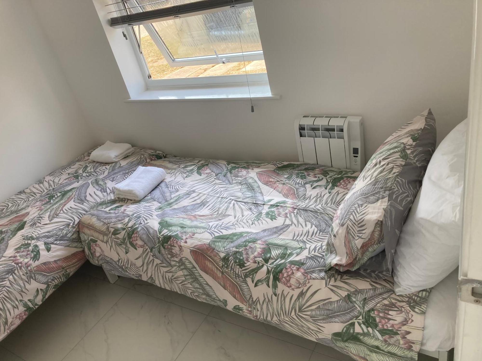 2 Bed Chalet Romney Sands Greatstone エクステリア 写真